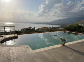 Las Vergas - Enjoy our swimming pool in Kalamata, Greece